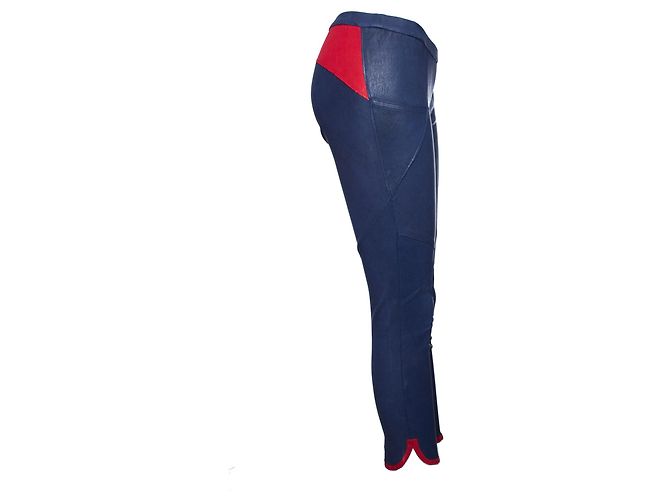 Isabel Marant, Legging de couro azul com detalhes vermelhos. - vista 2