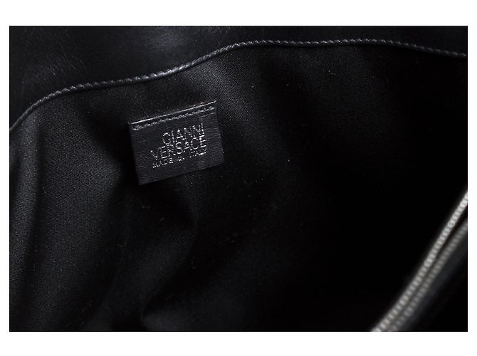 Gianni Versace, Vintage schwarze Lederhandtasche mit Fell - Ansicht 8