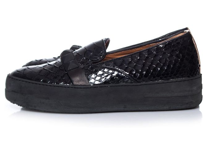 Autre Marque Philou, Schwarze Slip-On-Sneaker aus Pythonleder. - Ansicht 2