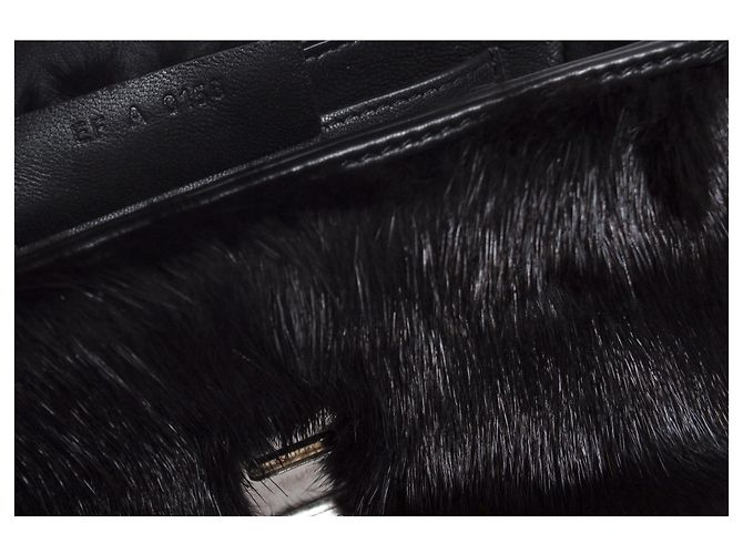 GIVENCHY, Bandolera de pelo de visón con lazo. Negro - vista 10