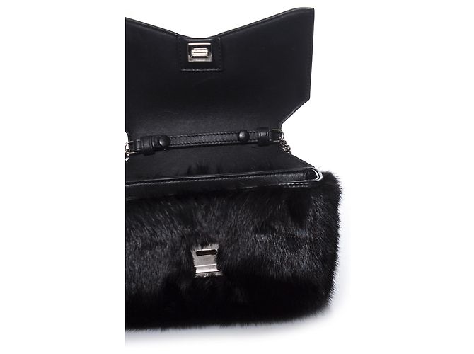 GIVENCHY, Bandolera de pelo de visón con lazo. Negro - vista 8