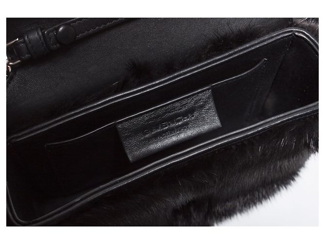 GIVENCHY, Bandolera de pelo de visón con lazo. Negro - vista 9