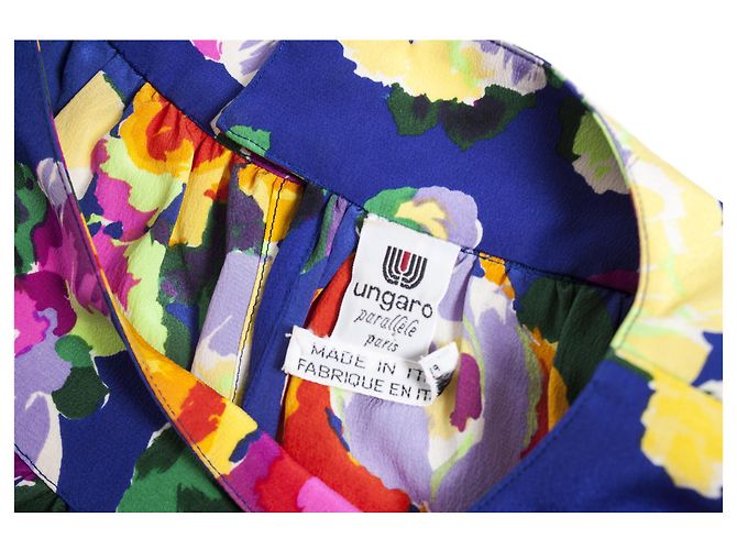 Autre Marque Ungaro, Blusa de seda azul con estampado floral.. Multicolor - vista 6