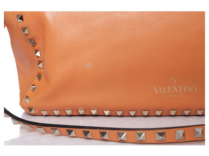 Valentino Garavani, Borsa tote Rockstud Trapeze arancione. - vista 8