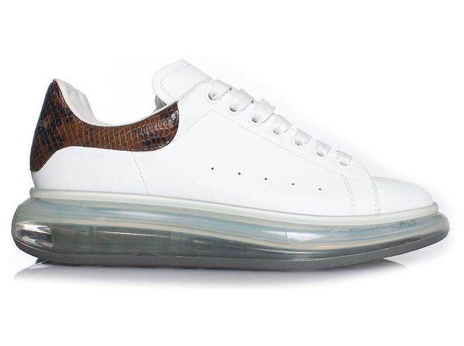 Alexander McQueen, Scarpe da ginnastica oversize Larry Bianco - vista 4