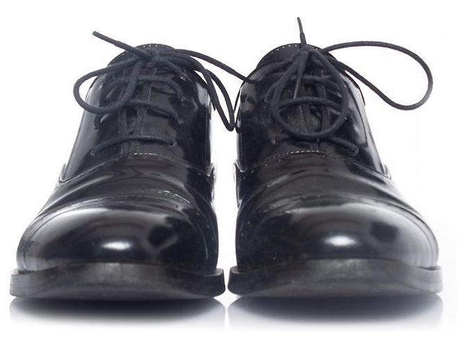 Autre Marque Olive, Schnürschuhe aus Lackleder Schwarz - Ansicht 5