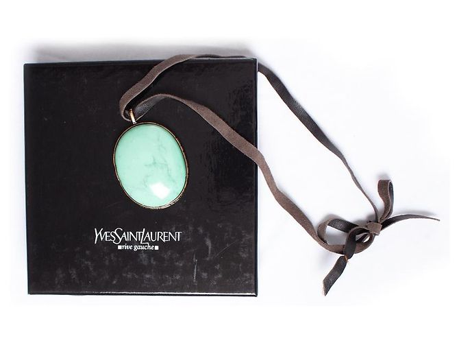 YVES SAINT LAURENT, collar de encaje con piedra turquesa - vista 3