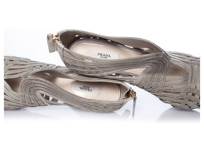 Prada, Lasercut-Plateau-Peep-Toe-Sandalen Grau - Ansicht 7