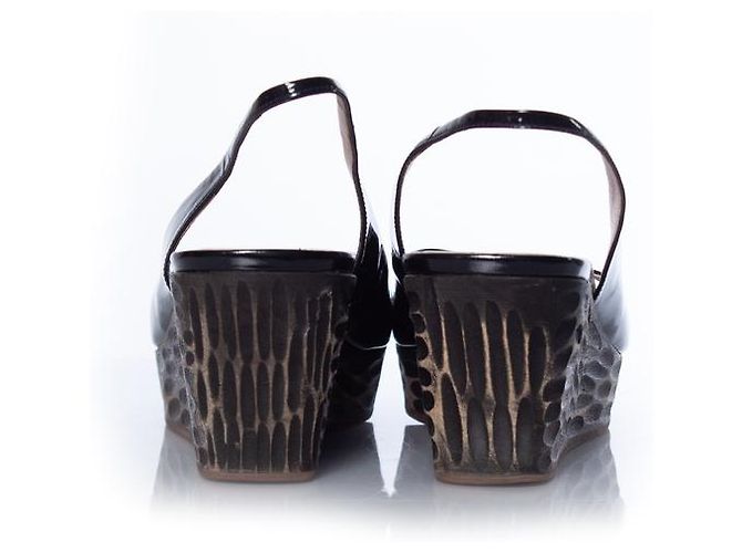 miu miu, sandali slingback in vernice Marrone Nero - vista 3