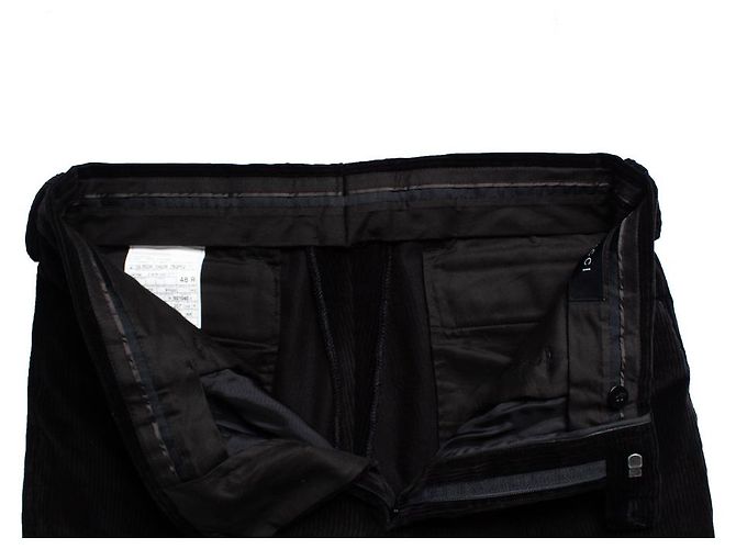 Gucci, calça canelada de veludo na cor preta Preto - vista 6