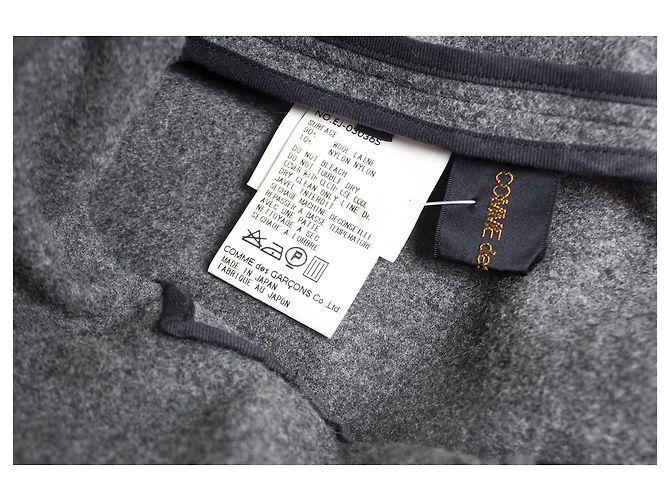 COMME DES GARCONS, abrigo asimétrico de lana gris - vista 6