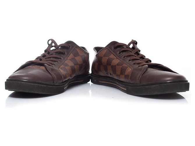Louis Vuitton, Niedrige Canvas-Sneaker von Damier Ebene Braun - Ansicht 3