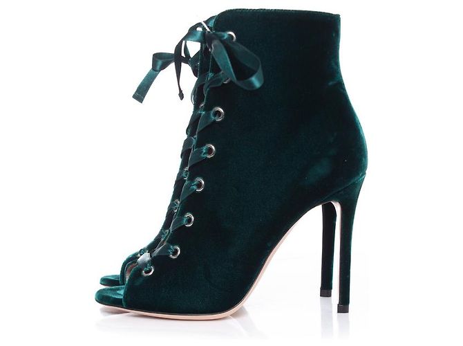 Giuseppe Zanotti, Green velvet ankle boots. - view 2