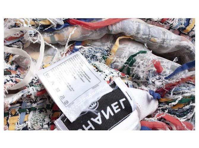 Chanel, Mittellanges Kleid aus Tweed Mehrfarben - Ansicht 6