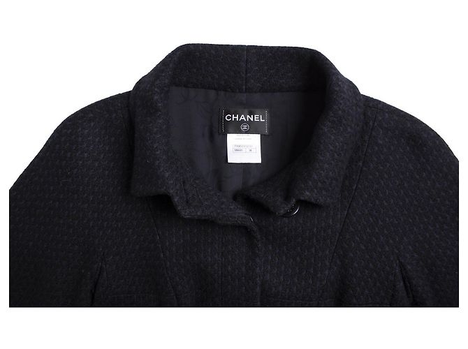 Chanel, schwarzer und blauer Wollmantel. - Ansicht 5