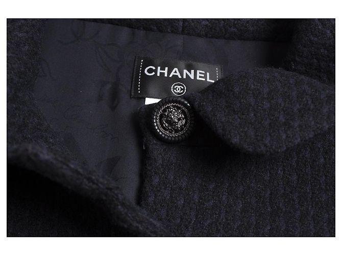 Chanel, schwarzer und blauer Wollmantel. - Ansicht 8