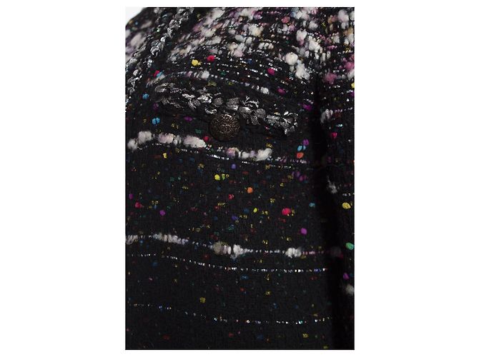 Chanel, Schwarzer Bouclé-Mantel mit mehrfarbigem Webmuster Mehrfarben - Ansicht 5