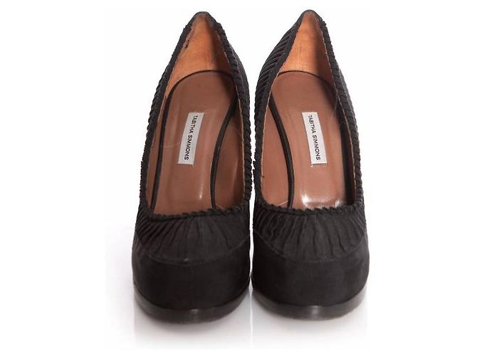 Tabitha Simmons, Schwarze Pumps mit gerüschtem Webmuster und runder Spitze - Ansicht 5