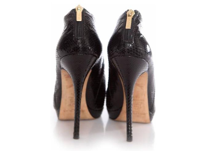 Jimmy Choo, germogli di piattaforma di serpenti d'acqua appuntiti e lucenti. Nero - vista 4