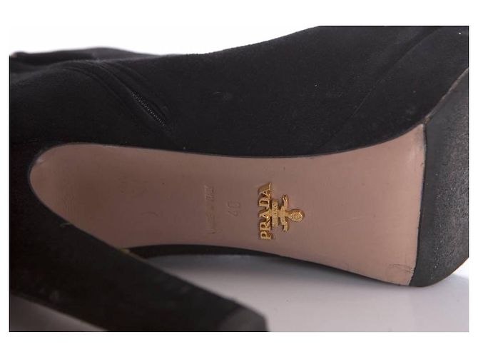 Prada, botas de plataforma de gamuza negra. Negro - vista 8