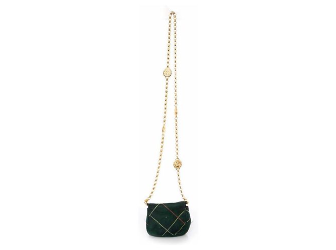 Escada Margeretha Ley, Vintage grüne Wildledertasche mit goldener Kette. - Ansicht 2