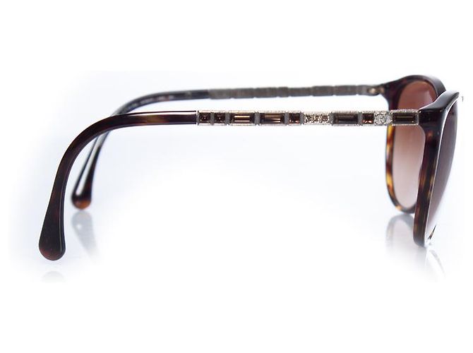 Chanel, occhiali da sole cat-eye marroni Marrone - vista 6