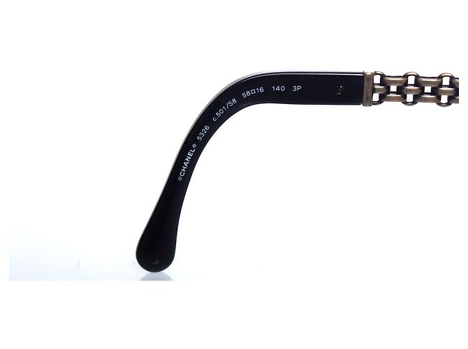 Chanel, Sonnenbrille mit schwarzer Kette - Ansicht 8