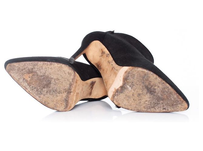 Elisabetta Franchi, Bottines en daim noires - vue 8