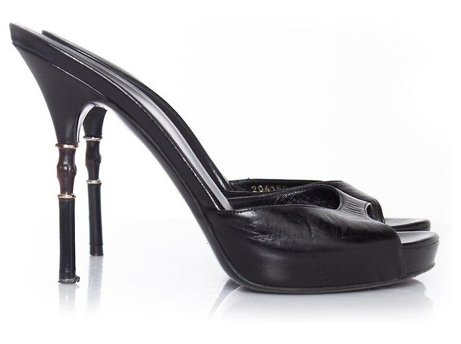 Gucci, Schwarze Leder-Mule-Sandale mit Bambusabsatz - Ansicht 5