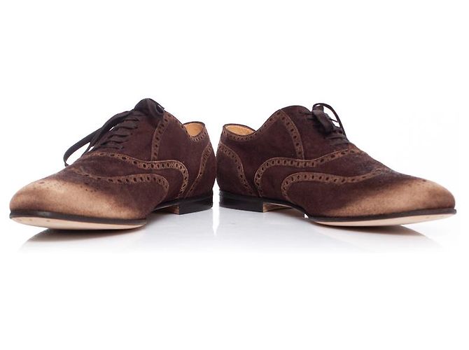 Gucci, Wingtip-Derby aus Wildleder mit hellen Nasen. Braun - Ansicht 4