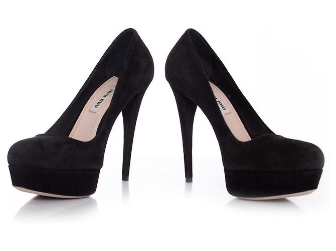 miu miu, Décolleté con plateau in camoscio nero. - vista 3
