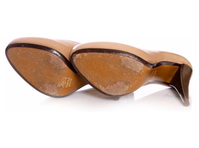 Fendi, escarpins en cuir marron avec plateforme cachée en taille 37. - vue 7