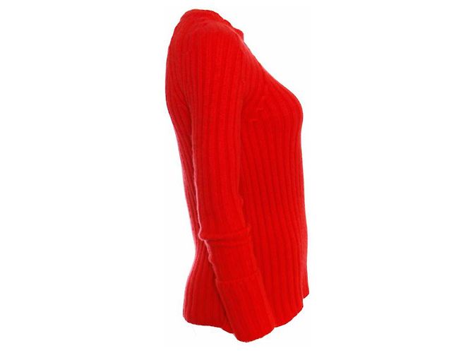 Laurence Dolige, roter Wollpullover. - Ansicht 2