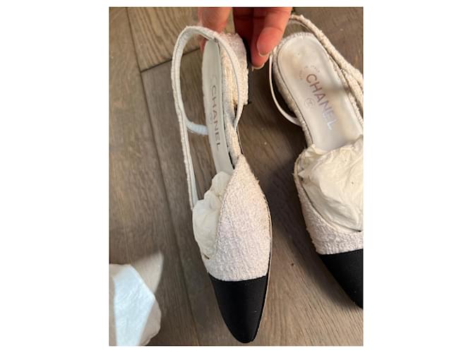 Chanel sandalo Bianco - vista 2