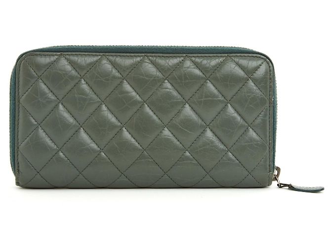 Chanel 2.55 cartera larga gris caqui - vista 3
