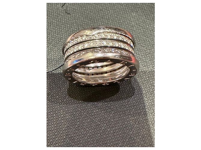Anello Bulgari B.Zero1 a Tre Fasce in Oro Bianco e Diamanti - vista 2