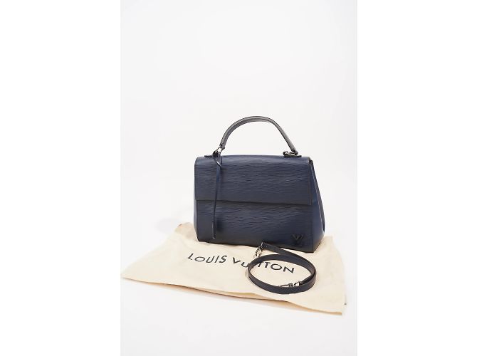 Louis Vuitton Cluny MM Marina Epi Pelle Blu navy - vista 14