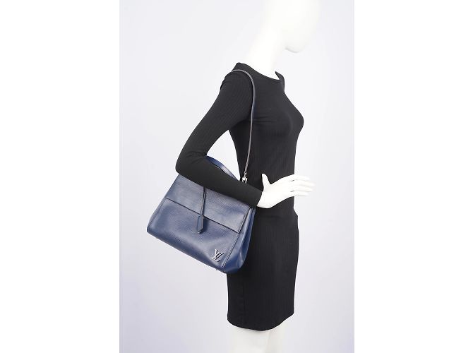Louis Vuitton Cluny MM Marina Epi Pelle Blu navy - vista 15