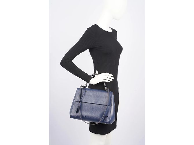 Louis Vuitton Cluny MM Marina Epi Pelle Blu navy - vista 2