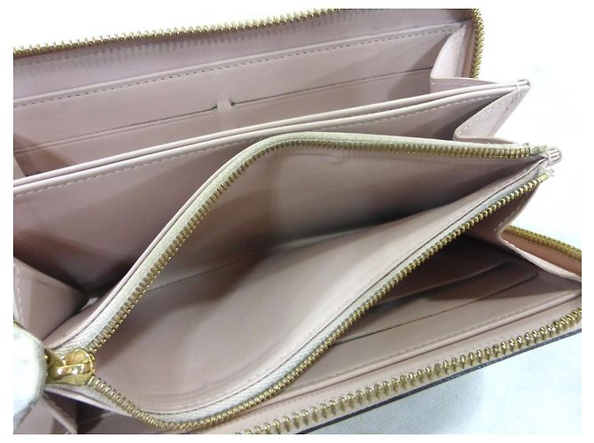 Louis Vuitton Zippy Charol Polvo Beige - ES4103 - vista 15