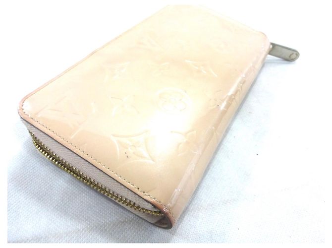 Louis Vuitton Zippy Charol Polvo Beige - ES4103 - vista 17