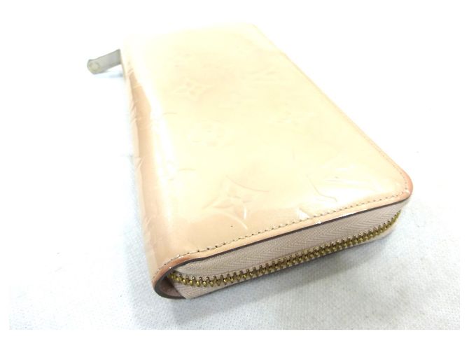 Louis Vuitton Zippy Charol Polvo Beige - ES4103 - vista 6