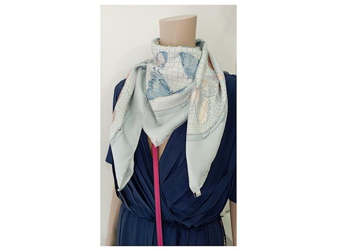 Hermès Sciarpe di seta Blu chiaro - vista 2
