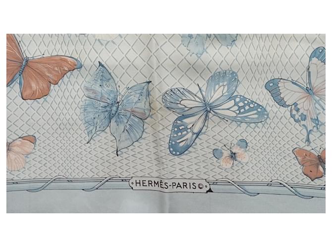 Hermès Sciarpe di seta Blu chiaro - vista 3