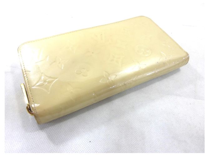 Louis Vuitton Zippy Charol Beige - SP2132 - vista 4