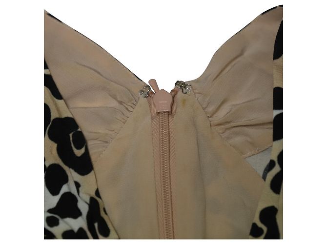 Vestido midi de viscosa con estampado animal Wild Cat de Temperley London - vista 9