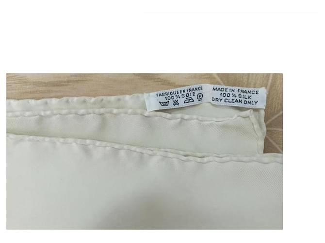 Pañuelo de seda Hermès Passiflora Multicolor - vista 4