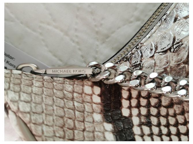 Bolsa Michael Kors Piper de couro estampa python marrom e prata Bege Impressão em python Hardware prateado - vista 12