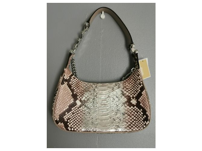 Bolsa Michael Kors Piper de couro estampa python marrom e prata Bege Impressão em python Hardware prateado - vista 4