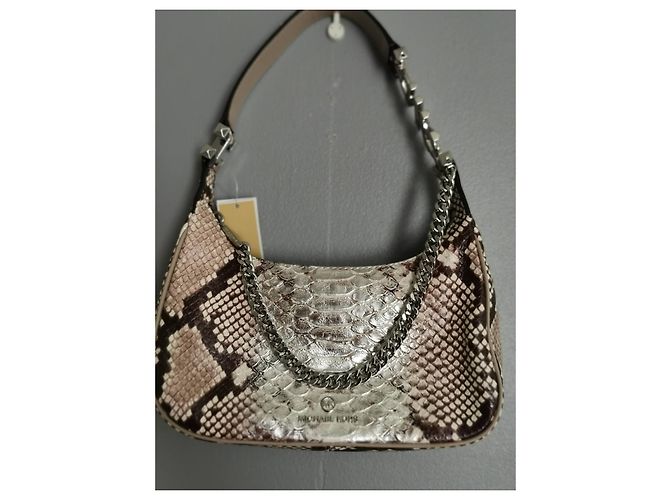 Bolsa Michael Kors Piper de couro estampa python marrom e prata Bege Impressão em python Hardware prateado - vista 5